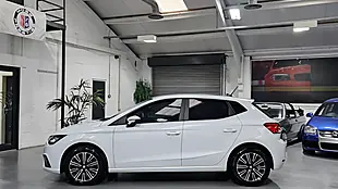 Used 2025 SEAT Ibiza Se Technology White - Interior and Exterior details 6