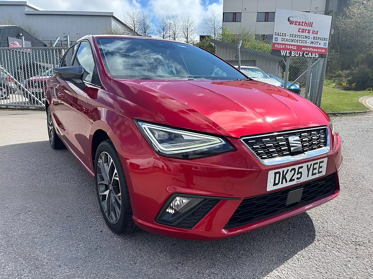 Used 2025 SEAT Ibiza Xcellence Red - Front View