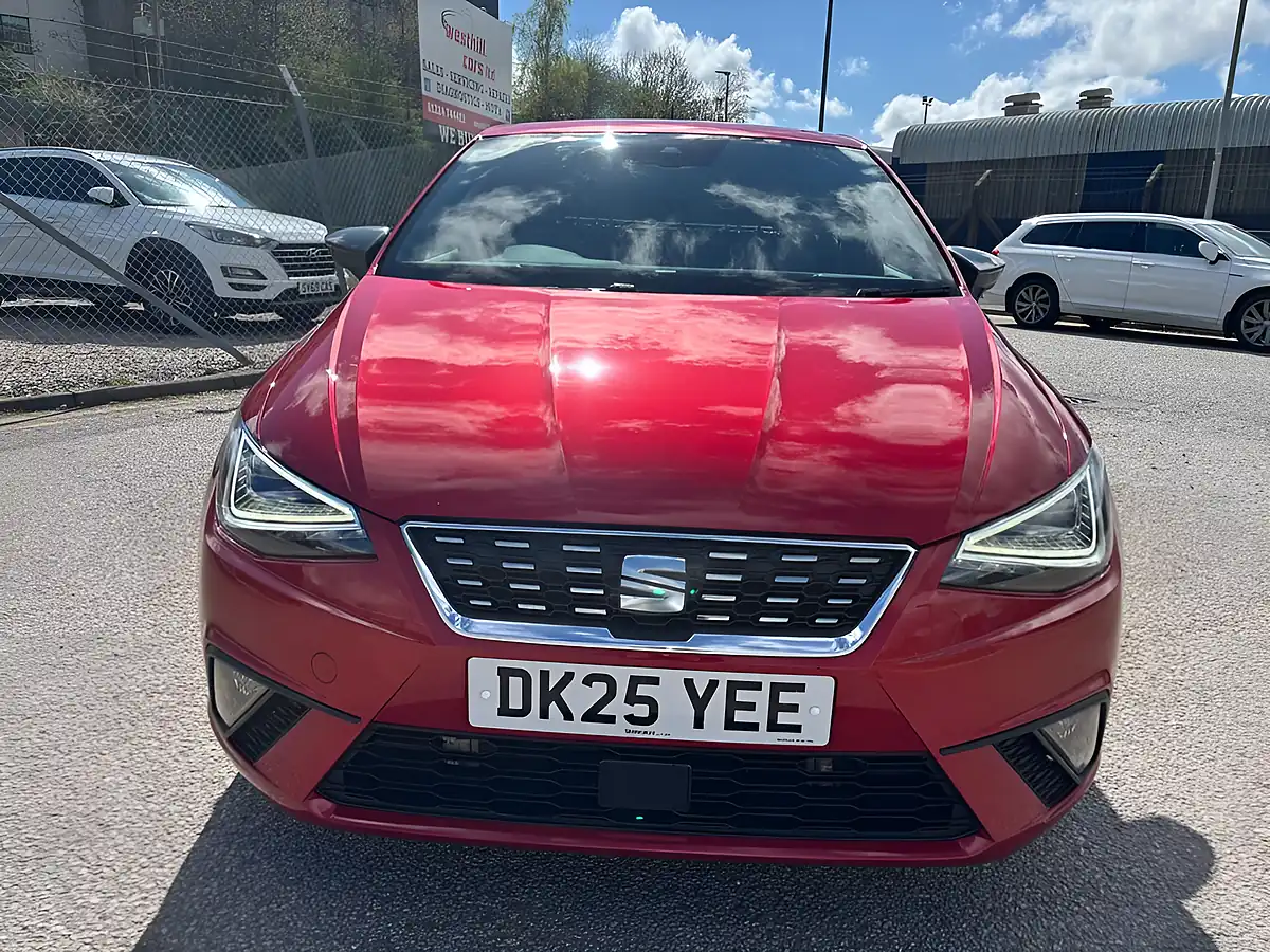 Used 2025 SEAT Ibiza Xcellence Red - Interior and Exterior details 12