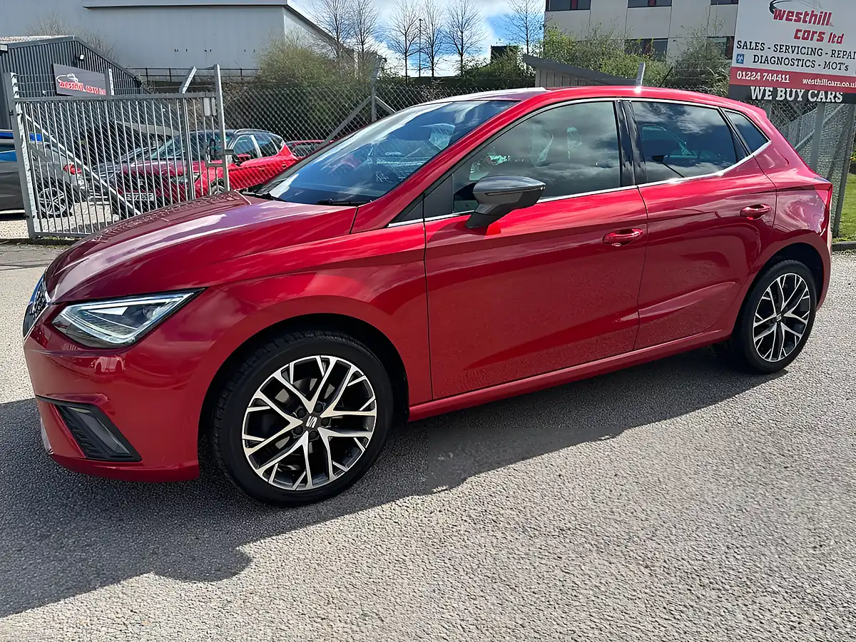 Used 2025 SEAT Ibiza Xcellence Red - Interior and Exterior details 15