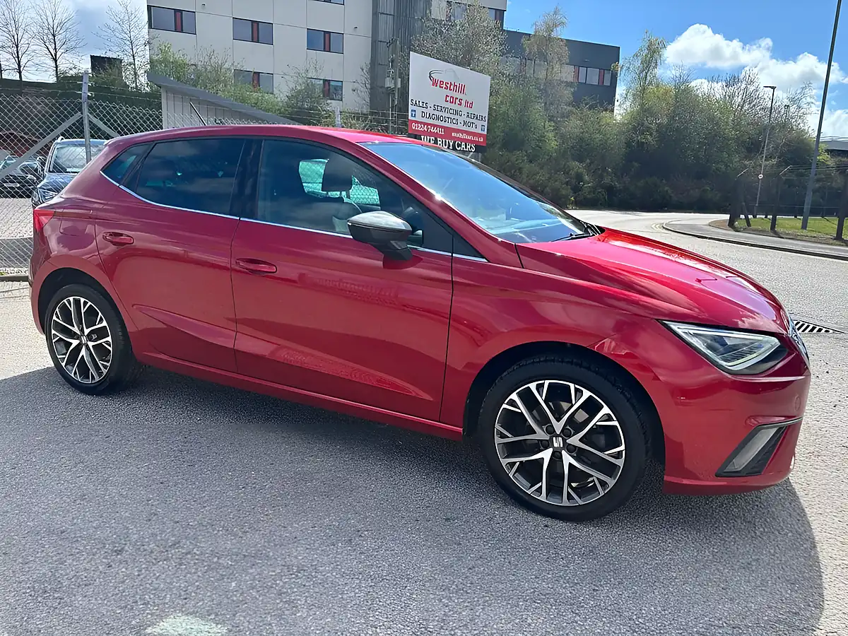 Used 2025 SEAT Ibiza Xcellence Red - Interior and Exterior details 5