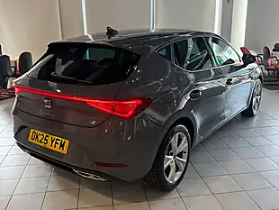 Used 2025 SEAT Leon Fr Grey - Interior and Exterior details 10