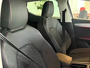 Used 2025 SEAT Leon Fr Grey - Interior and Exterior details 12