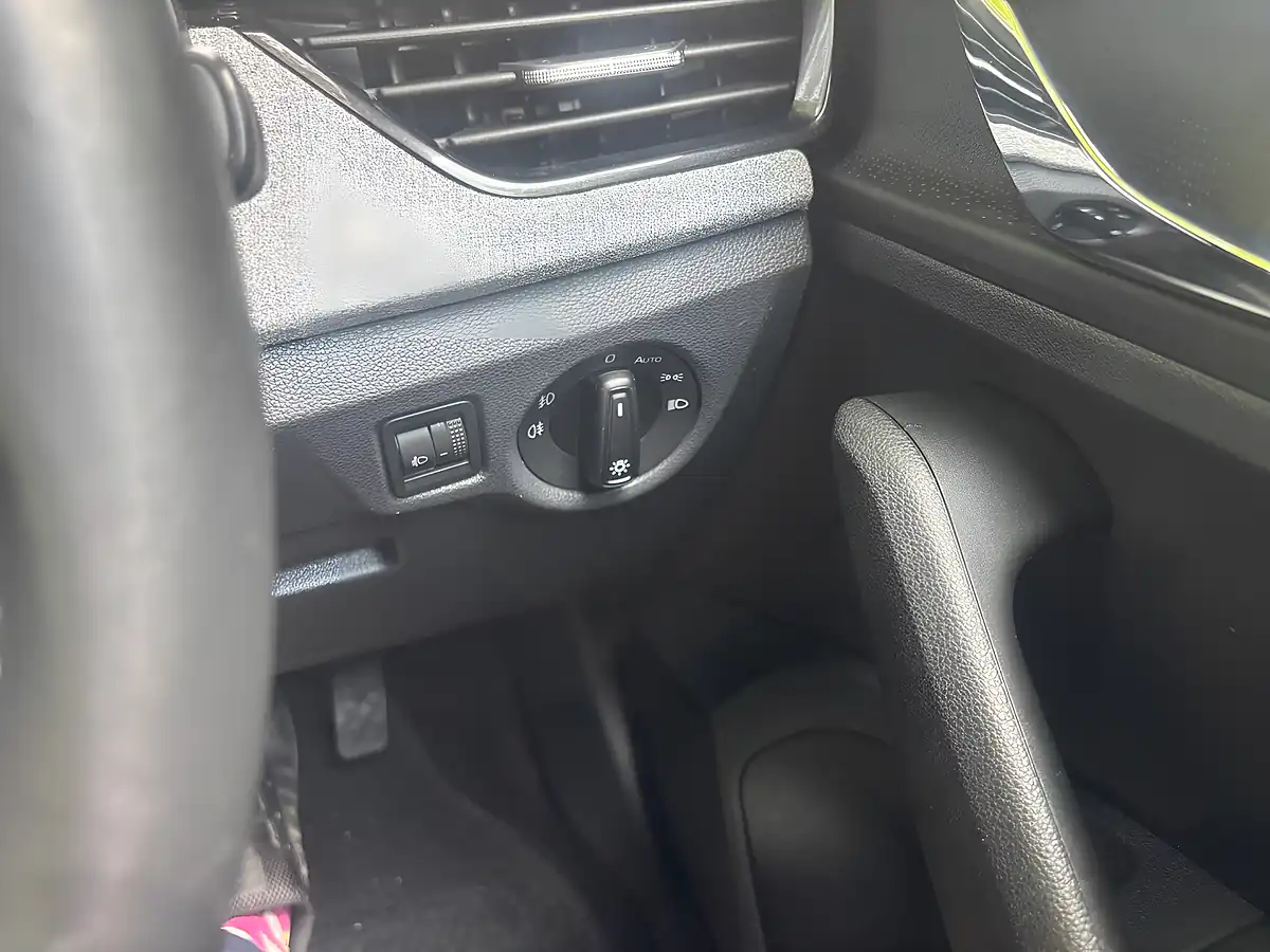 Used 2025 Skoda Kamiq Se Edition Grey - Interior and Exterior details 14