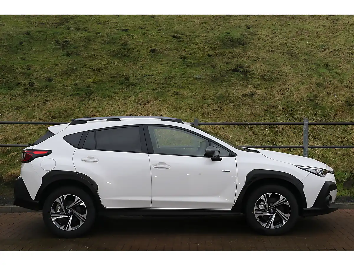 Used 2025 Subaru Crosstrek Limited White - Interior and Exterior details 2