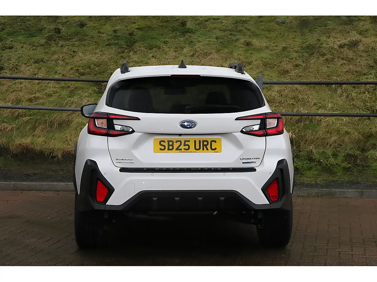 Used 2025 Subaru Crosstrek Limited White - Interior and Exterior details 4