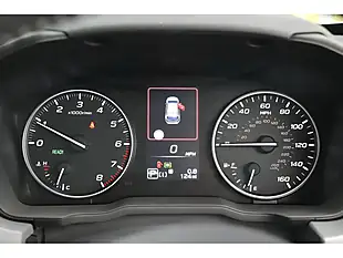 Used 2025 Subaru Crosstrek Limited White - Interior and Exterior details 9
