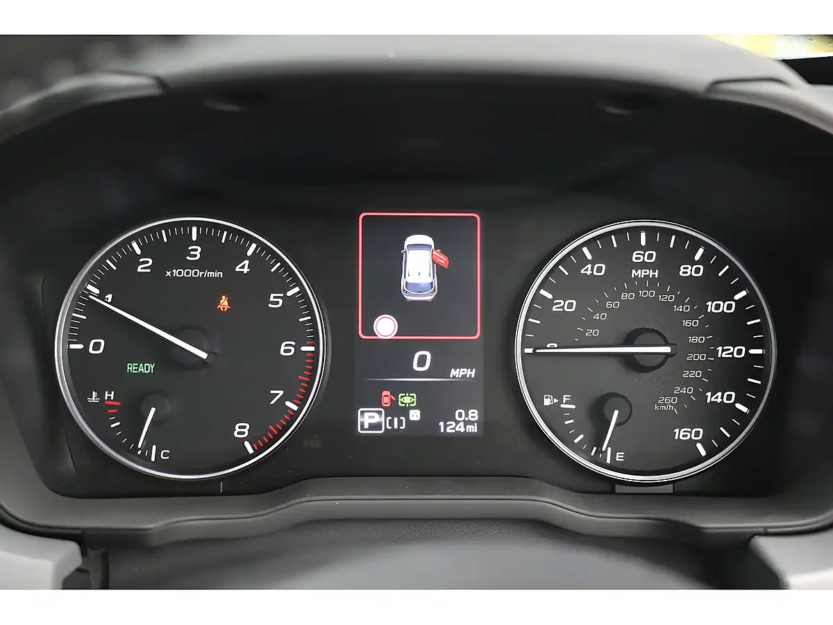 Used 2025 Subaru Crosstrek Limited White - Interior and Exterior details 9