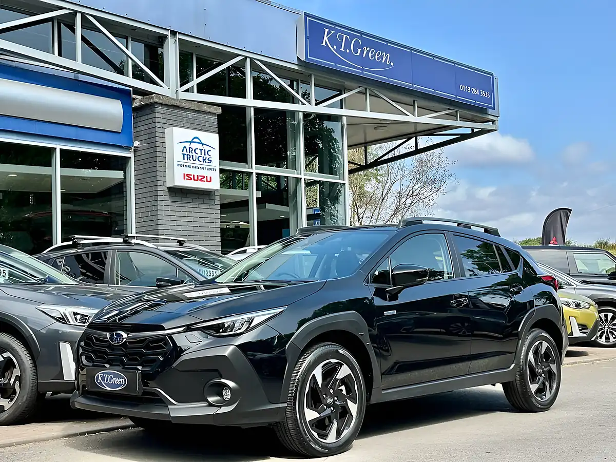 Used 2025 Subaru Crosstrek Touring Black - Front View