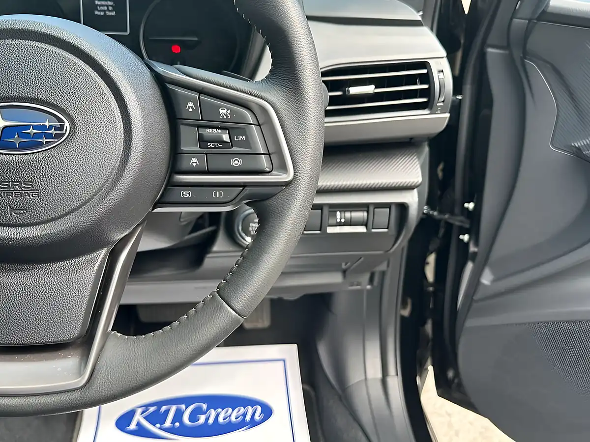 Used 2025 Subaru Crosstrek Touring Black - Interior and Exterior details 15