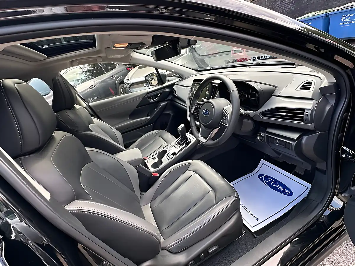 Used 2025 Subaru Crosstrek Touring Black - Interior and Exterior details 8