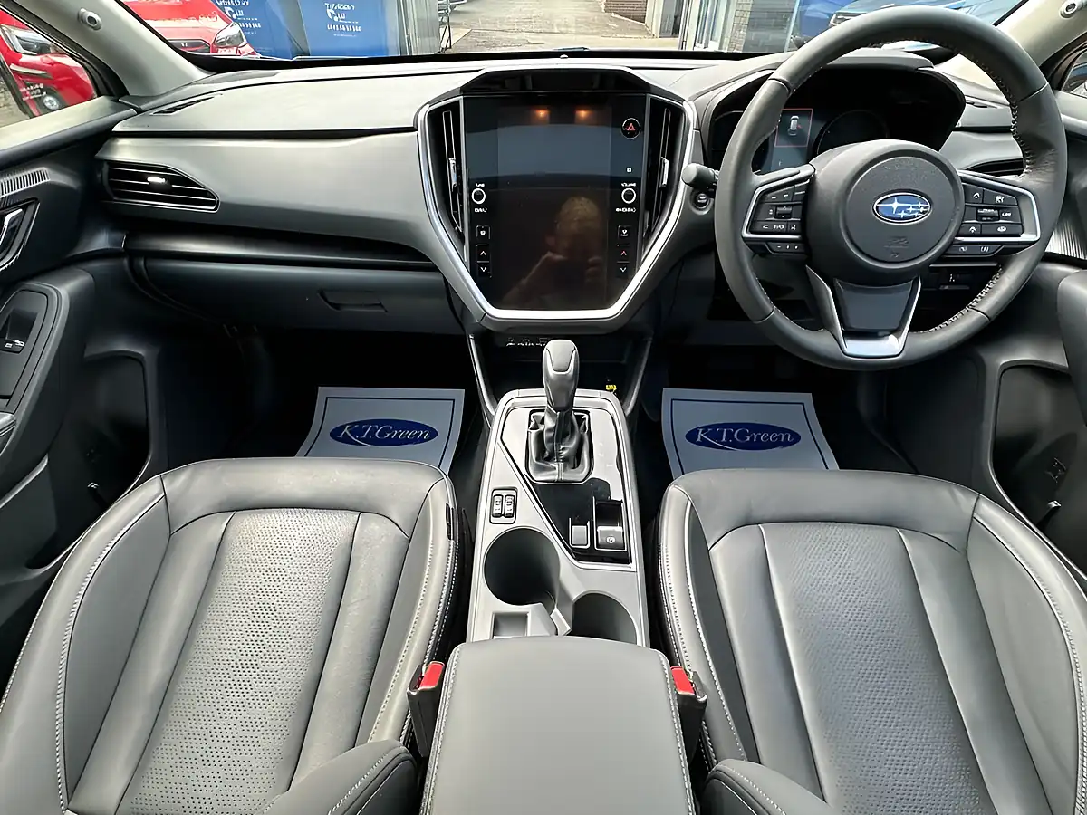 Used 2025 Subaru Crosstrek Touring Black - Interior and Exterior details 9