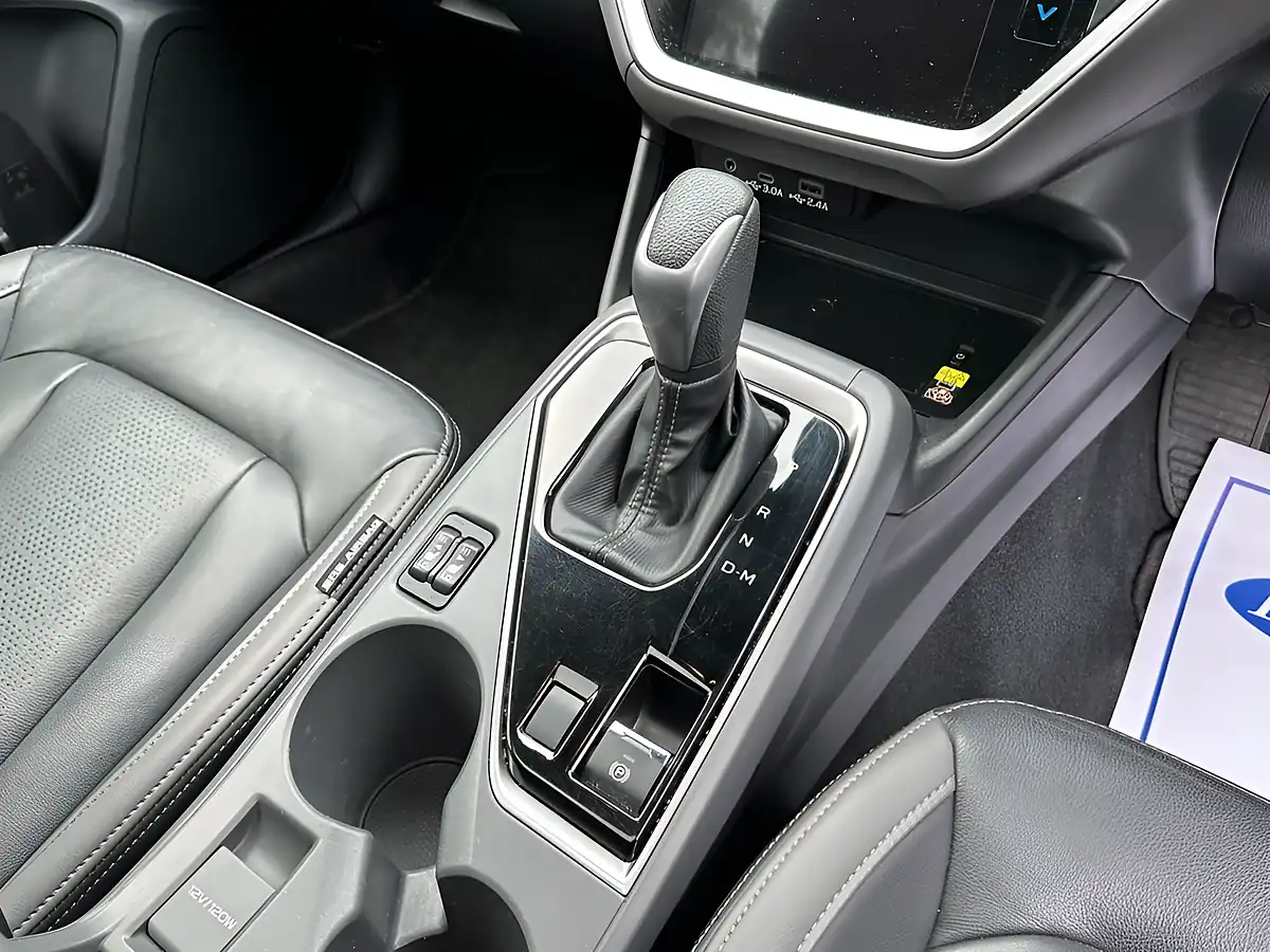 Used 2025 Subaru Crosstrek Touring Blue - Interior and Exterior details 18