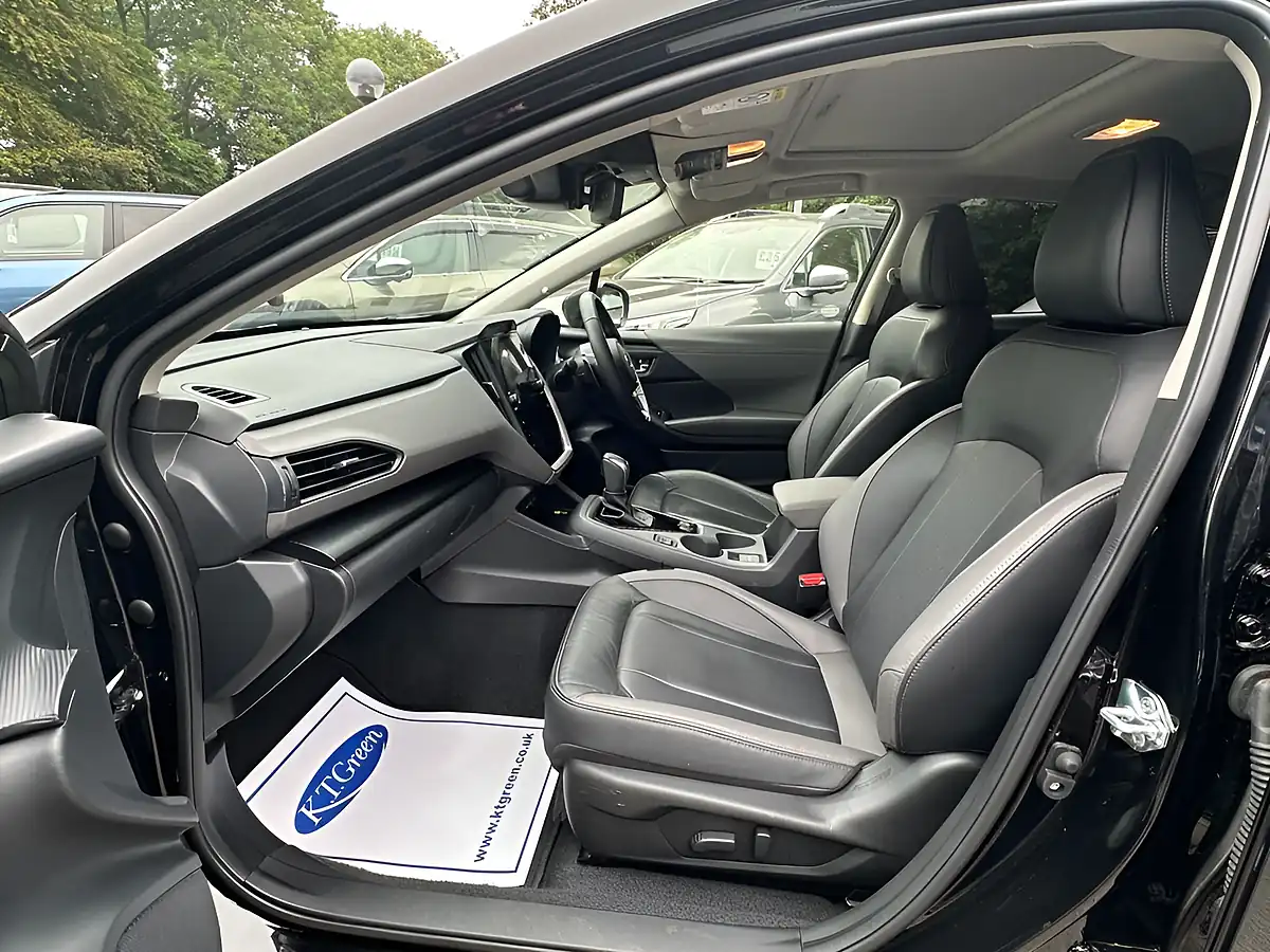 Used 2025 Subaru Crosstrek Touring Crystal Black - Interior and Exterior details 10