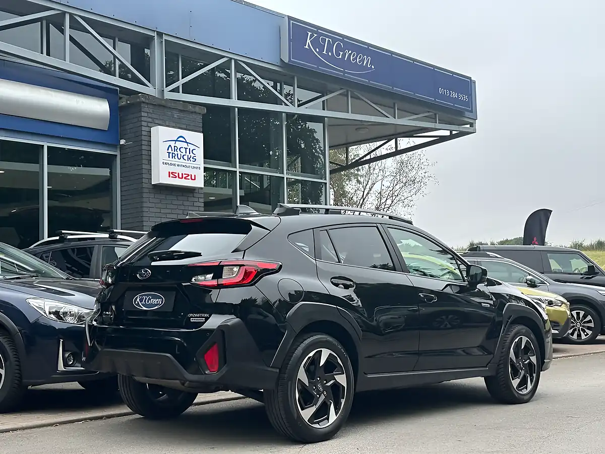 Used 2025 Subaru Crosstrek Touring Crystal Black - Interior and Exterior details 4