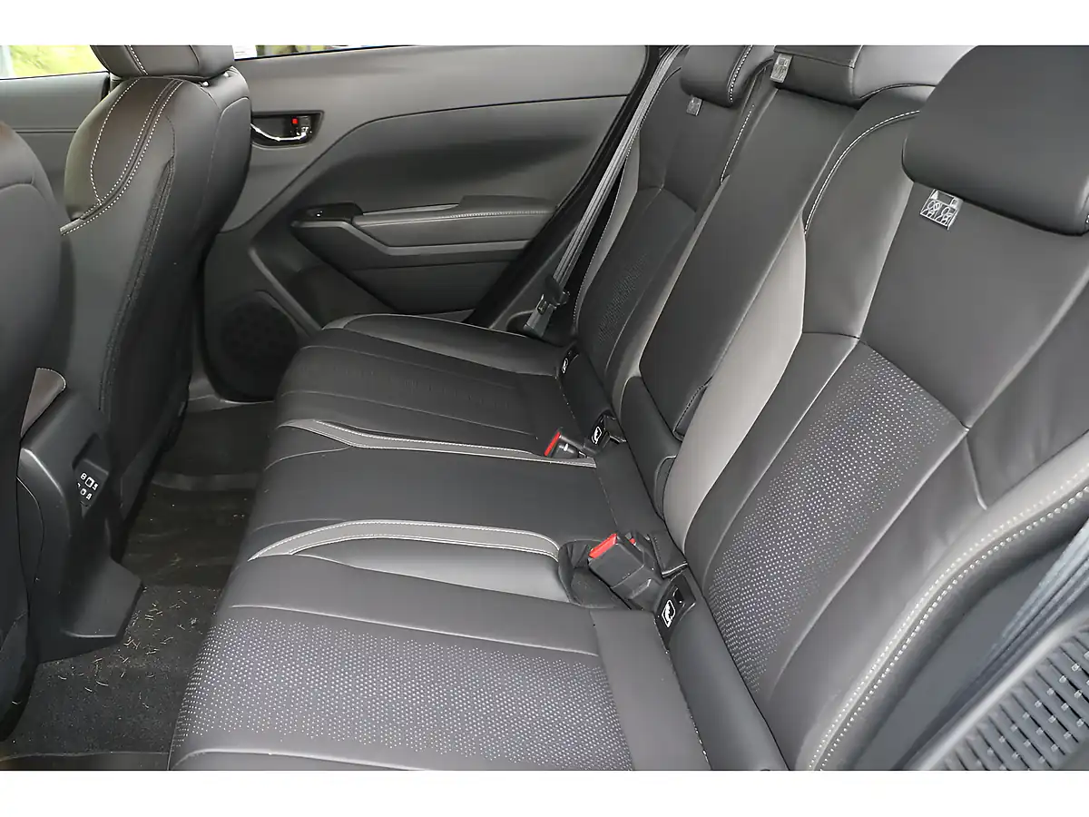 Used 2025 Subaru Crosstrek Touring Crystal White - Interior and Exterior details 15