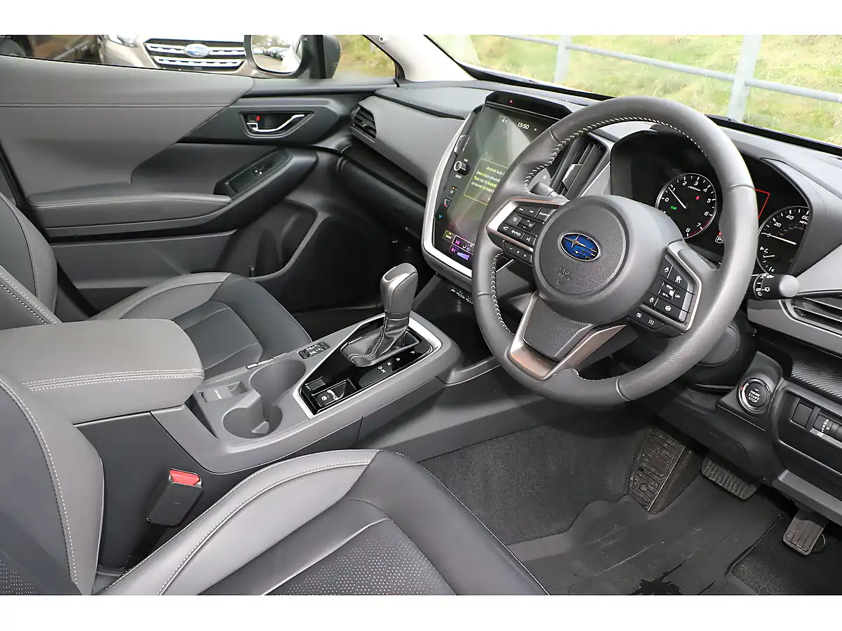 Used 2025 Subaru Crosstrek Touring Crystal White - Interior and Exterior details 6