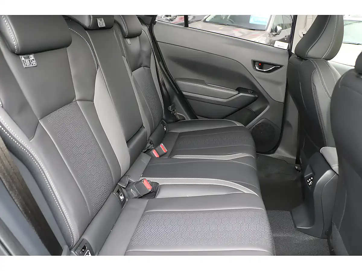 Used 2025 Subaru Crosstrek Touring Sapphire Blue - Interior and Exterior details 12