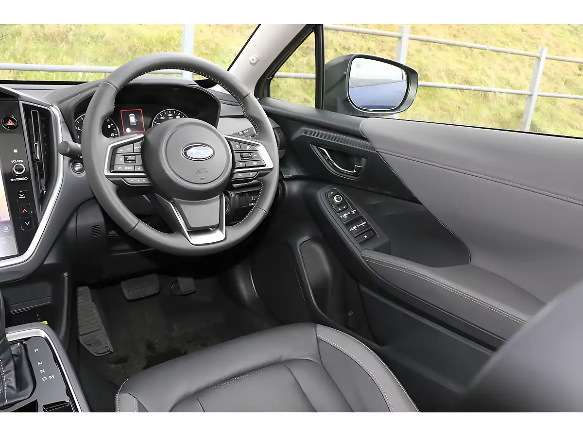 Used 2025 Subaru Crosstrek Touring Sapphire Blue - Interior and Exterior details 14