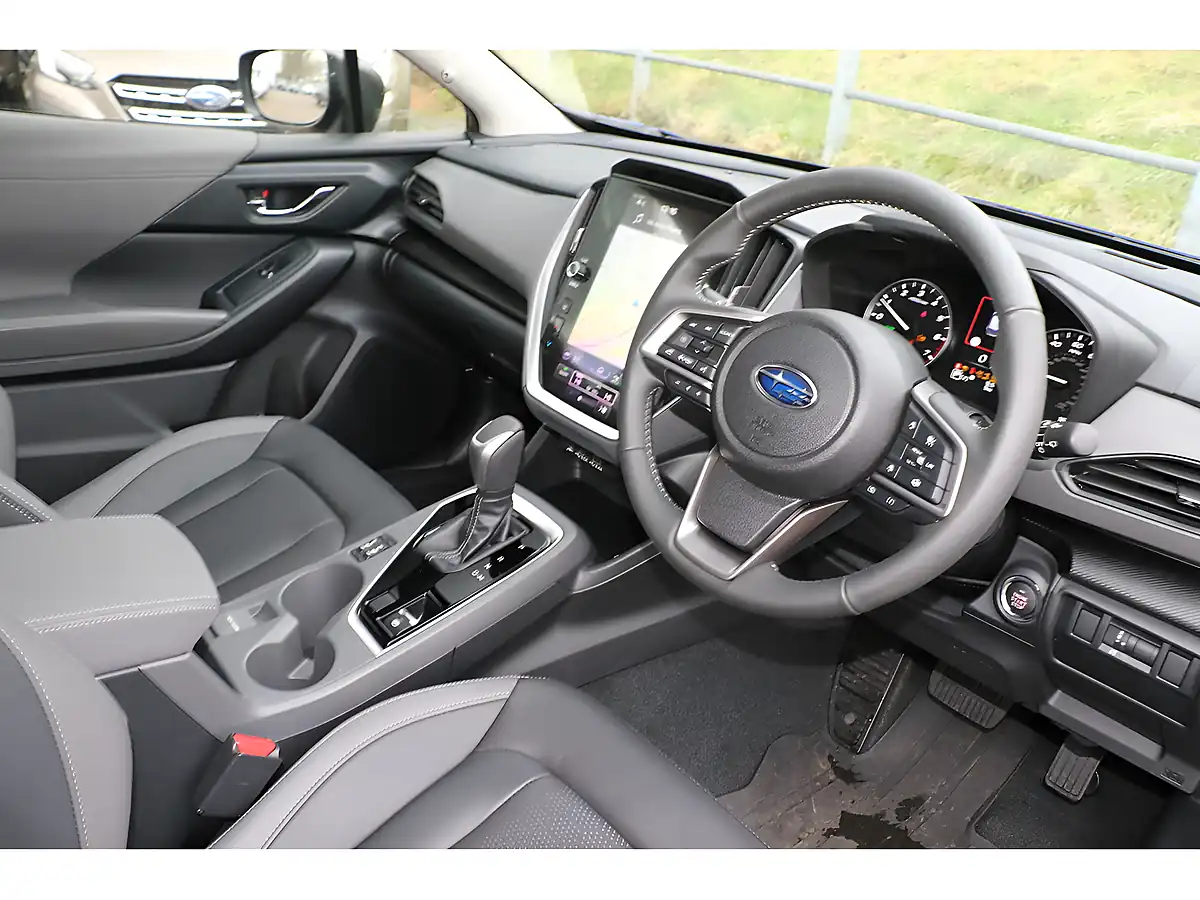 Used 2025 Subaru Crosstrek Touring Sapphire Blue - Interior and Exterior details 6