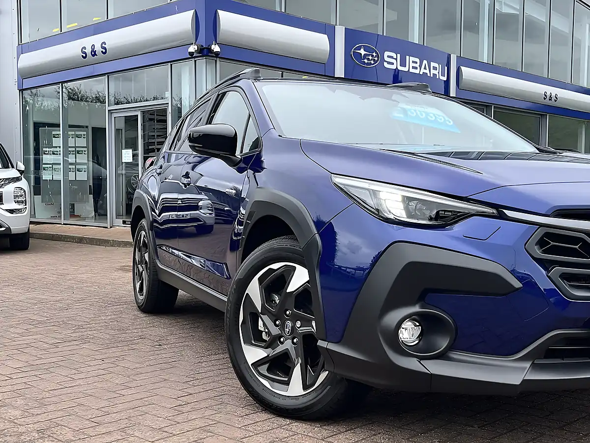 Used 2025 Subaru Crosstrek Touring Sapphire Blue - Interior and Exterior details 2