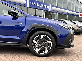 Used 2025 Subaru Crosstrek Touring Sapphire Blue - Interior and Exterior details 4