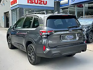 Used 2025 Subaru Forester Field Magnetite Gray - Interior and Exterior details 16
