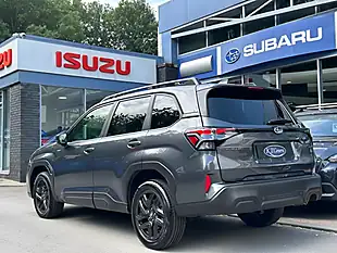 Used 2025 Subaru Forester Field Magnetite Gray - Interior and Exterior details 3
