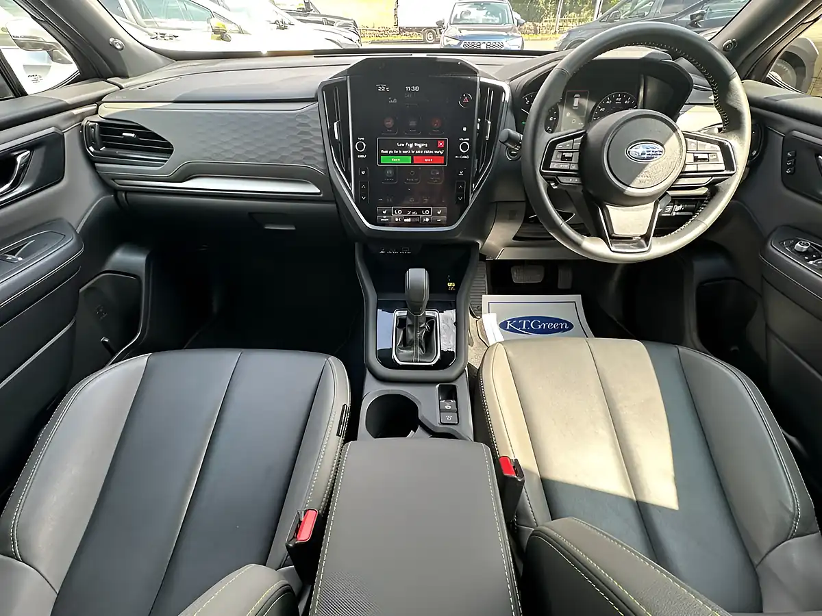 Used 2025 Subaru Forester Field Magnetite Gray - Interior and Exterior details 9
