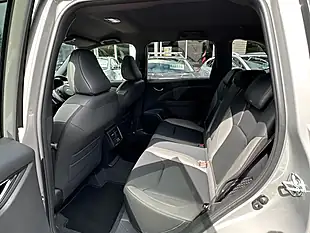 Used 2025 Subaru Forester Field Silver - Interior and Exterior details 12