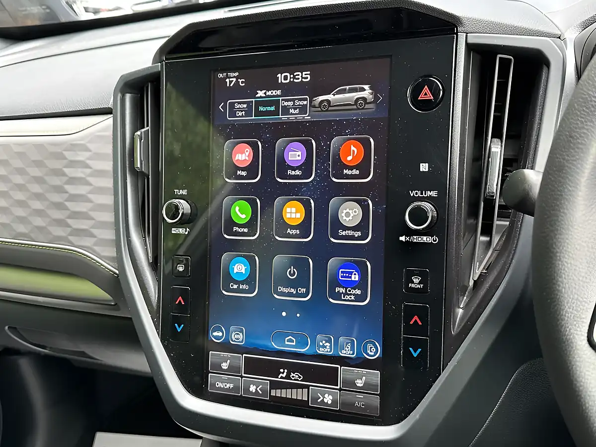 Used 2025 Subaru Forester Field Silver - Interior and Exterior details 18