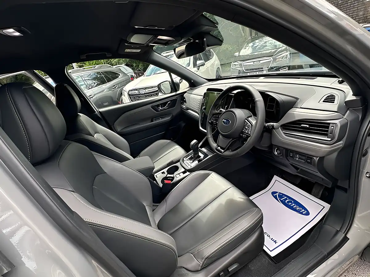 Used 2025 Subaru Forester Field Silver - Interior and Exterior details 8