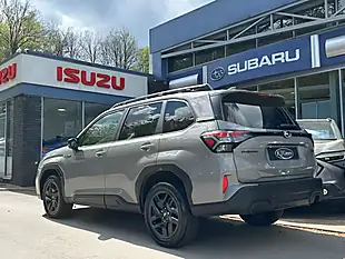 Used 2025 Subaru Forester Field Silver - Interior and Exterior details 3