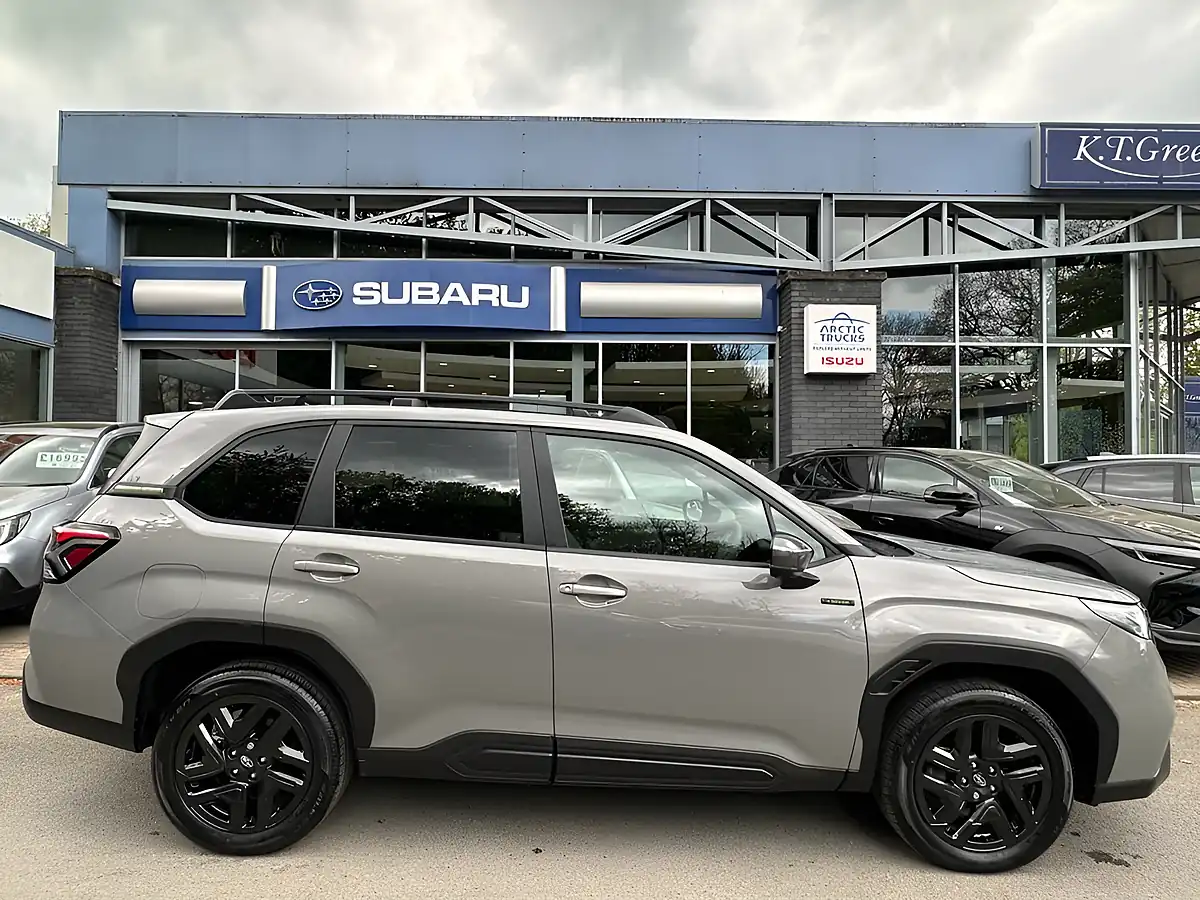 Used 2025 Subaru Forester Field Silver - Interior and Exterior details 5