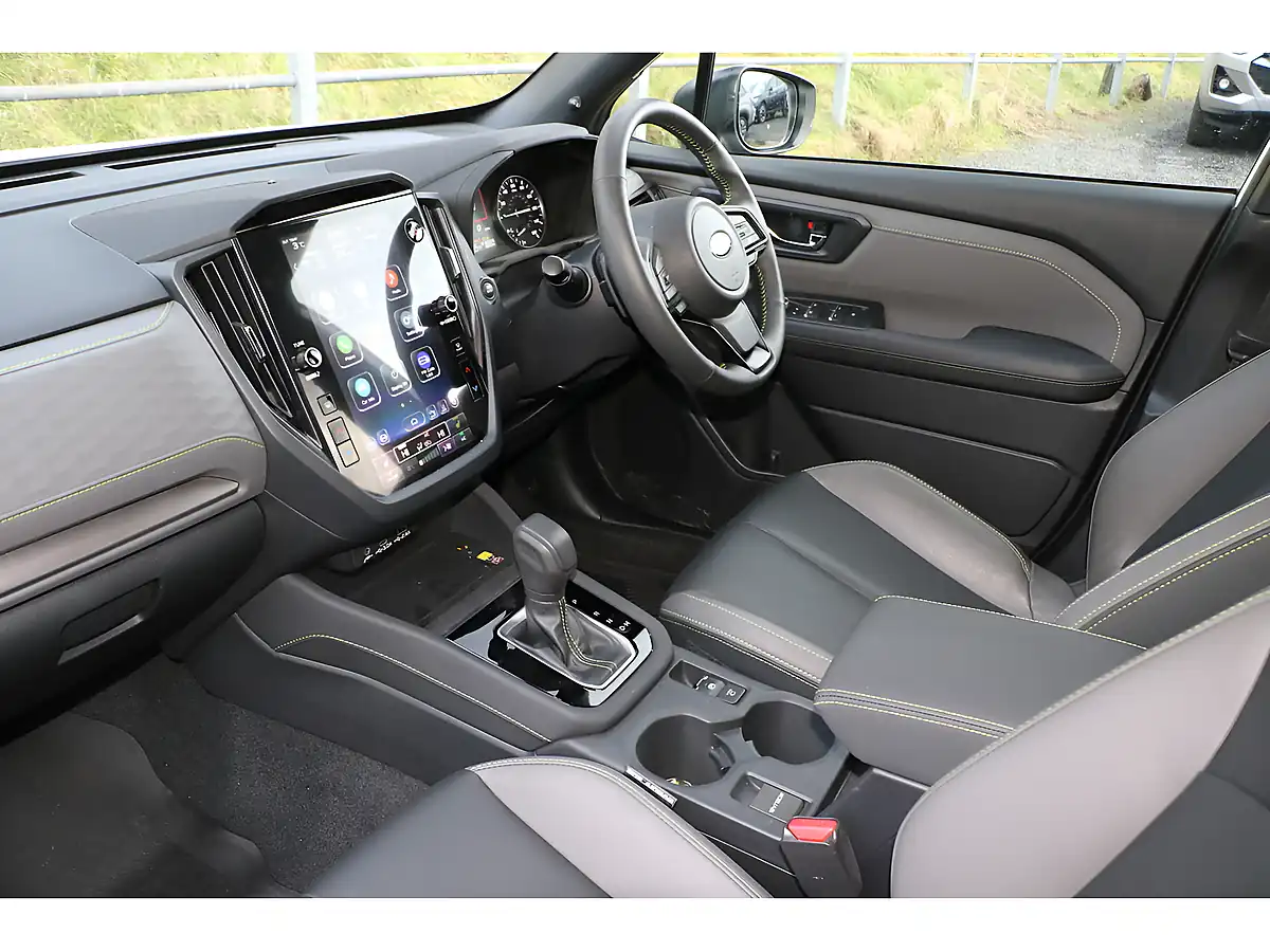 Used 2025 Subaru Forester Field White - Interior and Exterior details 16