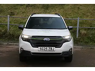 Used 2025 Subaru Forester Field White - Interior and Exterior details 3