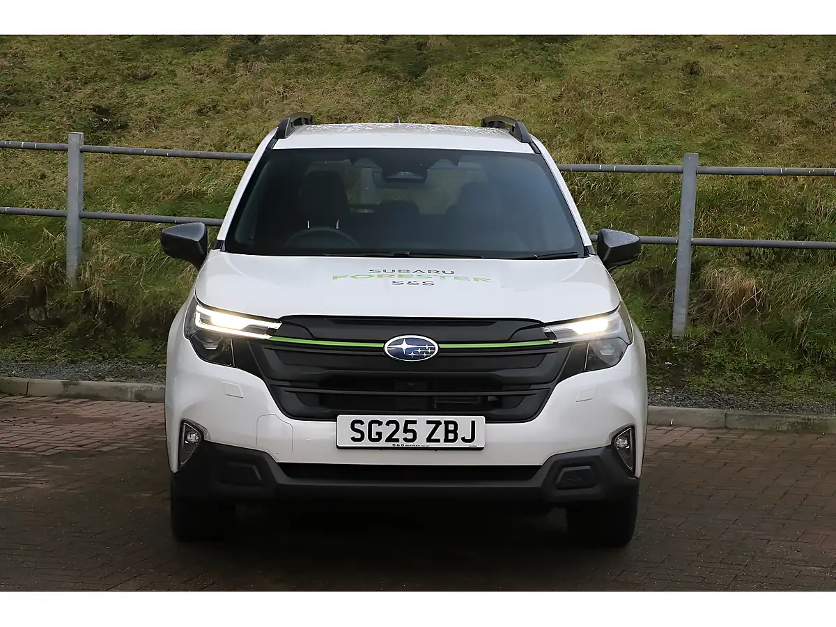 Used 2025 Subaru Forester Field White - Interior and Exterior details 3