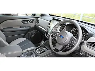 Used 2025 Subaru Forester Field White - Interior and Exterior details 6