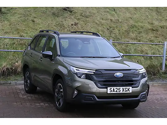 2025 Subaru Forester Limited i e-Boxer