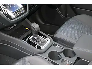 Used 2025 Subaru Forester Limited Autumn Green - Interior and Exterior details 17