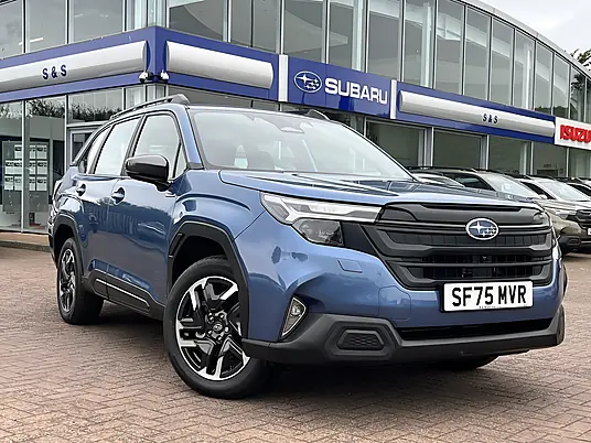 2025 Subaru Forester i e-Boxer Limited