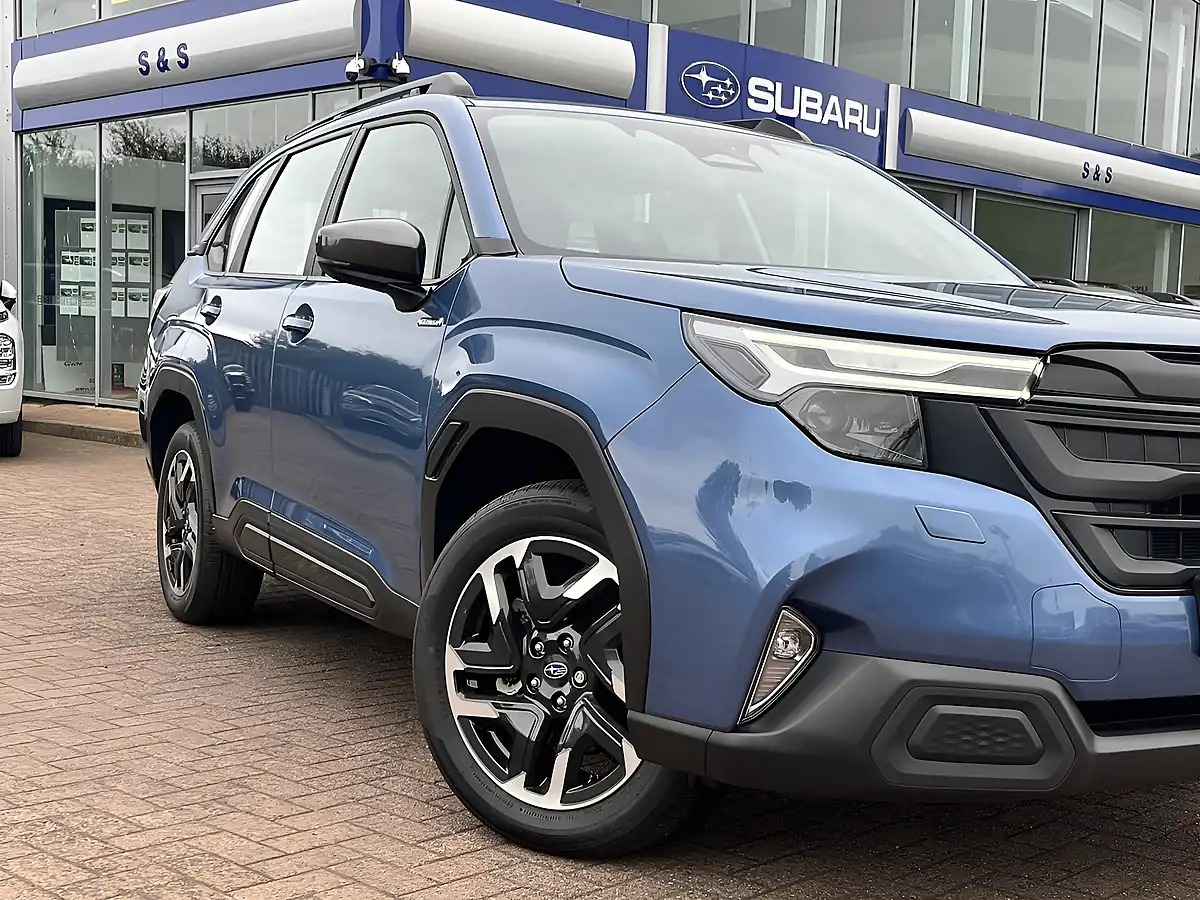 Used 2025 Subaru Forester Limited Blue - Interior and Exterior details 2