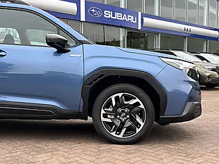 Used 2025 Subaru Forester Limited Blue - Interior and Exterior details 4