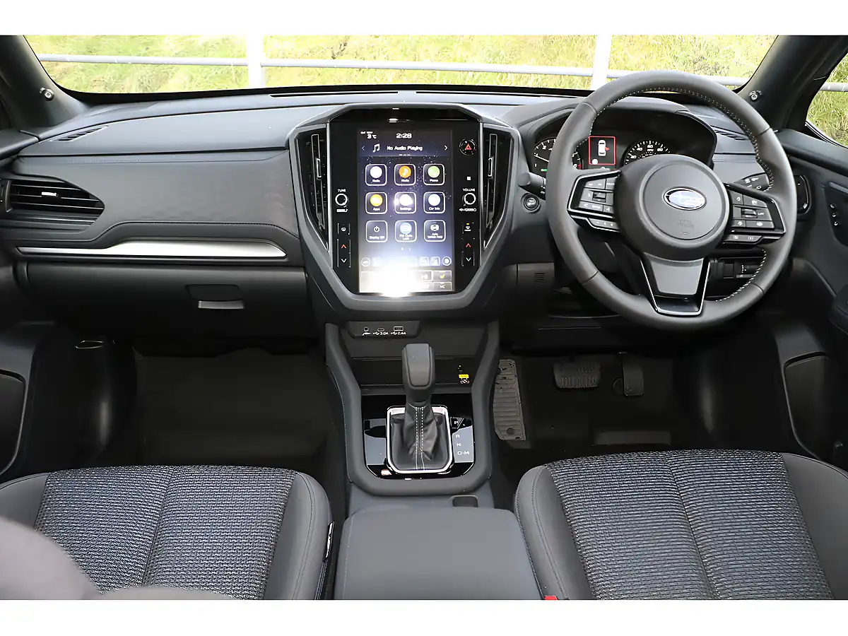 Used 2025 Subaru Forester Limited Horizon Blue - Interior and Exterior details 12