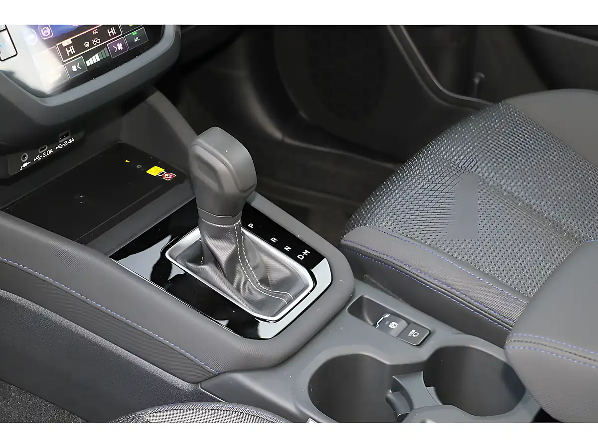 Used 2025 Subaru Forester Limited Horizon Blue - Interior and Exterior details 19