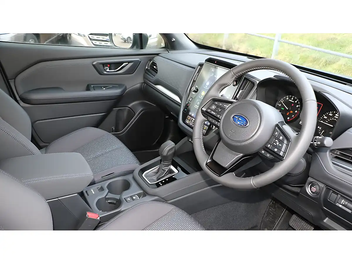 Used 2025 Subaru Forester Limited Horizon Blue - Interior and Exterior details 6