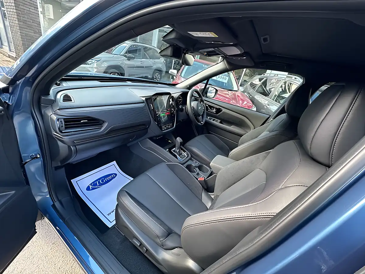 Used 2025 Subaru Forester Touring Blue - Interior and Exterior details 10