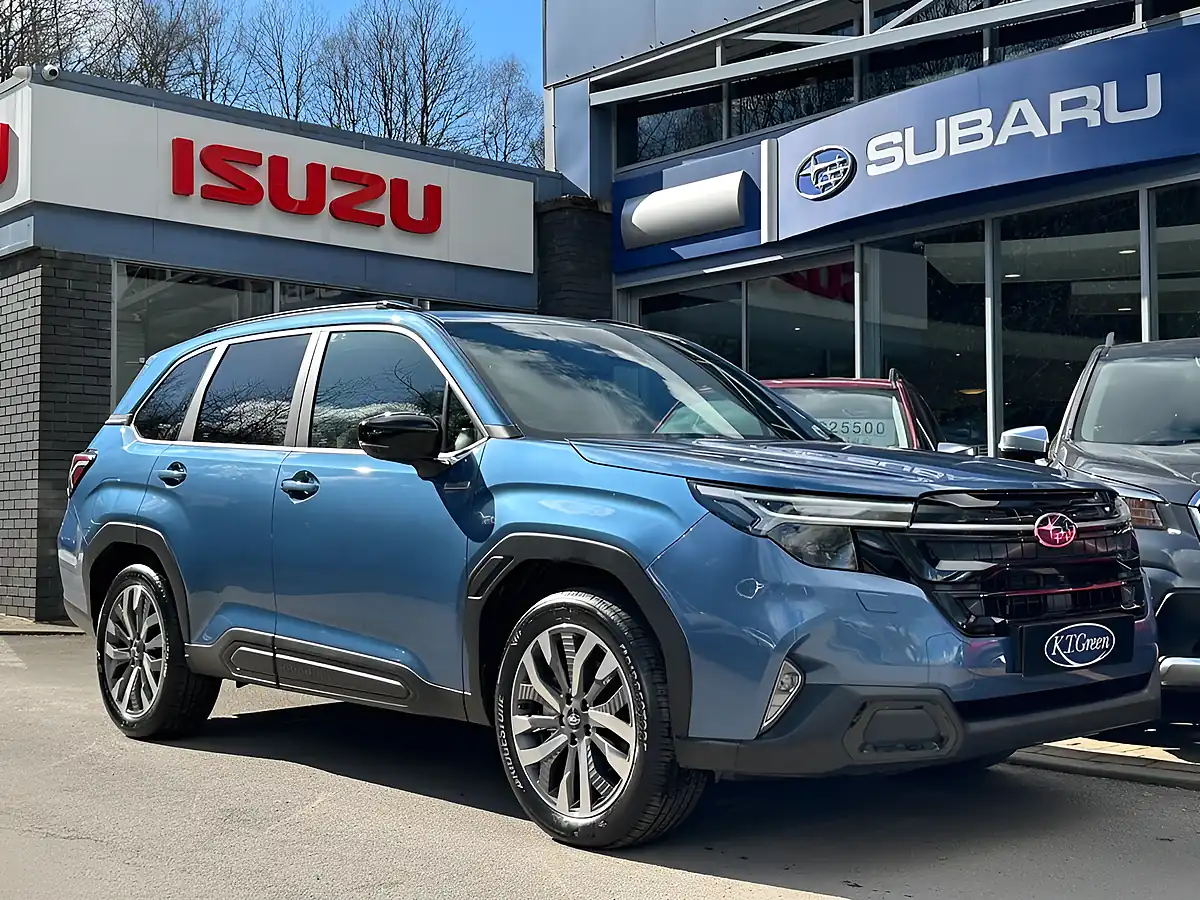 Used 2025 Subaru Forester Touring Blue - Interior and Exterior details 6