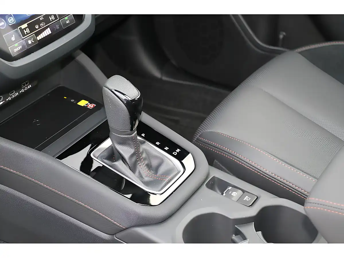 Used 2025 Subaru Forester Touring Crystal Black - Interior and Exterior details 20