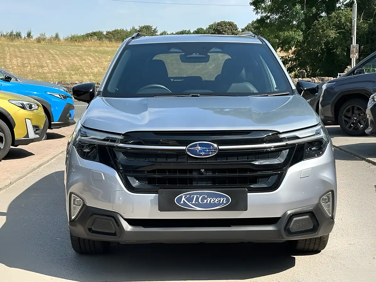 Used 2025 Subaru Forester Touring Silver - Interior and Exterior details 16